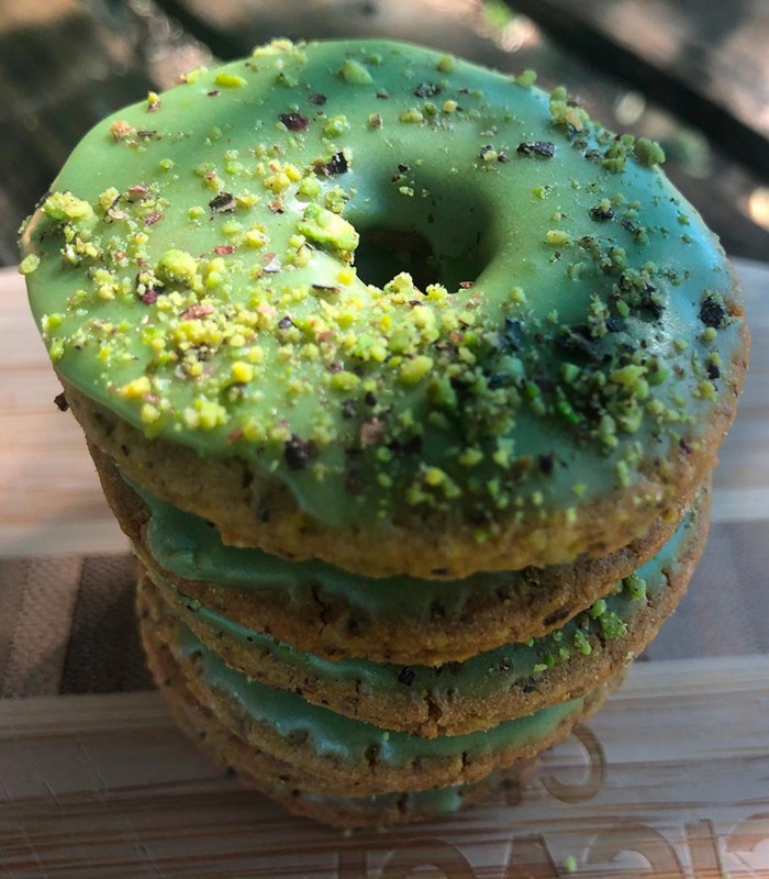 Pistachio donuts